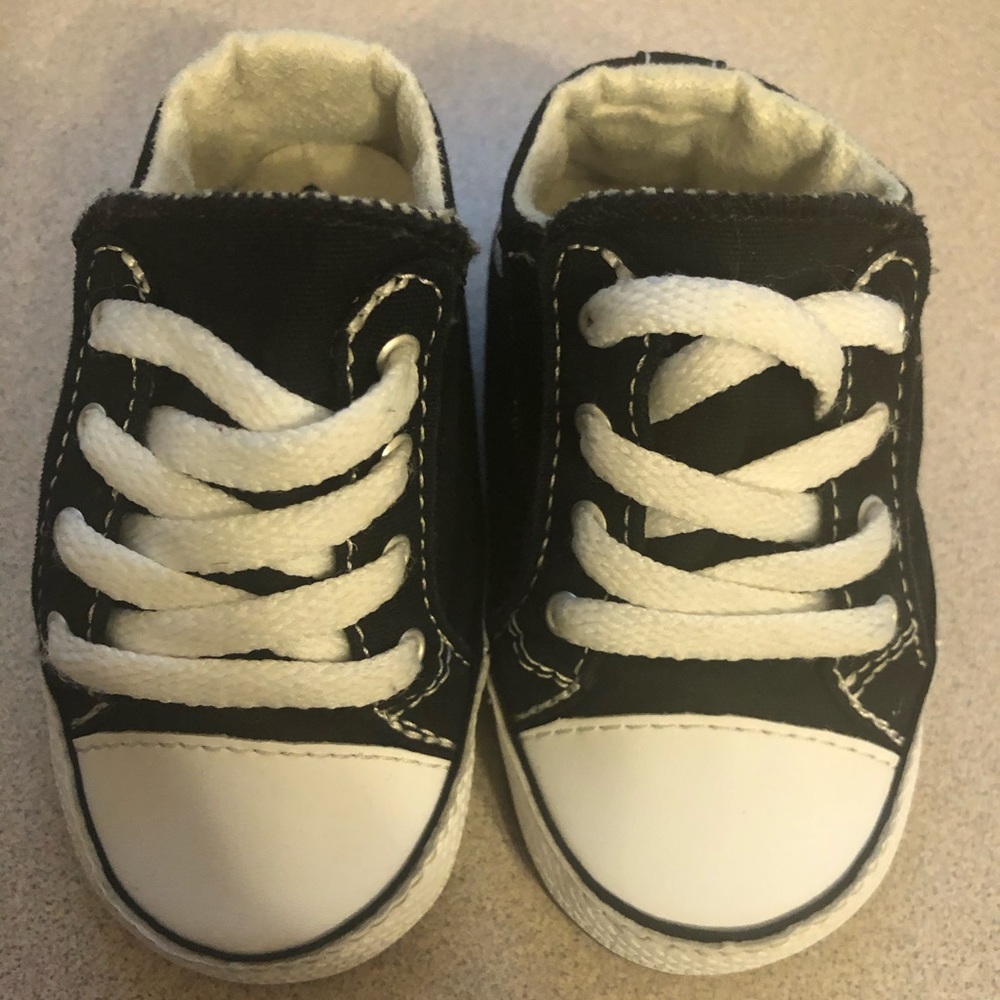 Toddler converse shoes